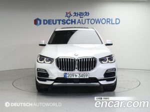 BMW X5 xDrive 45e xLine 2021 года из Южной Кореи