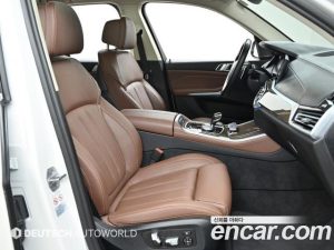 BMW X5 xDrive 45e xLine 2021 года из Южной Кореи