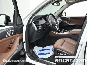 BMW X5 xDrive 45e xLine 2021 года из Южной Кореи