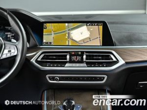 BMW X5 xDrive 45e xLine 2021 года из Южной Кореи