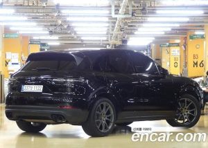 Porsche Cayenne 3.0 2021 года из Южной Кореи