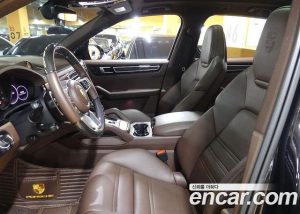 Porsche Cayenne 3.0 2021 года из Южной Кореи