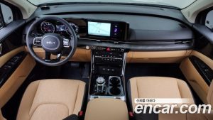 Kia Carnival Бензин 9-Seater Noblesse 2023 года из Южной Кореи
