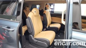 Kia Carnival Бензин 9-Seater Noblesse 2023 года из Южной Кореи