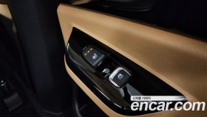 Kia Carnival Бензин 9-Seater Noblesse 2023 года из Южной Кореи