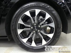 Kia Carnival Бензин 9-Seater HI-Limousine (Special Hi-End Version) 2023 года из Южной Кореи