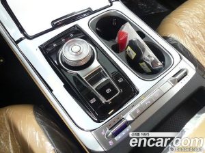 Kia Carnival Бензин 9-Seater HI-Limousine (Special Hi-End Version) 2023 года из Южной Кореи