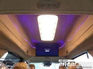 Kia Carnival Бензин 9-Seater HI-Limousine (Special Hi-End Version) 2023 года из Южной Кореи