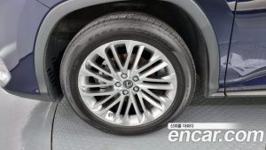 Lexus RX Executive 2020 года из Южной Кореи