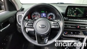 Kia Seltos Бензин 1.6 Turbo 2WD 2020 года из Южной Кореи