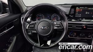 Kia Seltos Бензин 1.6 Turbo 2WD 2020 года из Южной Кореи