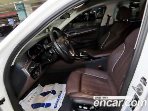 BMW 5-Series 520d Luxury Plus 2020 года из Южной Кореи