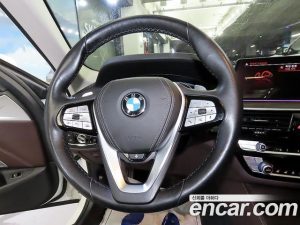 BMW 5-Series 520d Luxury Plus 2020 года из Южной Кореи