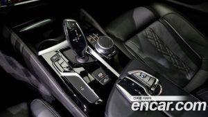 BMW 5-Series 520d xDrive Luxury Plus 2020 года из Южной Кореи