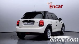 Mini Cooper 5Door HIGH 2020 года из Южной Кореи