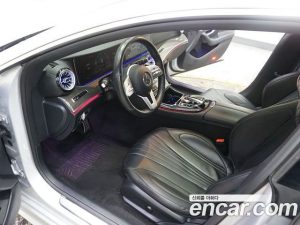 Mercedes-Benz CLS-Class CLS300d AMG Line 2020 года из Южной Кореи