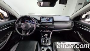Kia Seltos Бензин 1.6 Turbo 4WD 2020 года из Южной Кореи