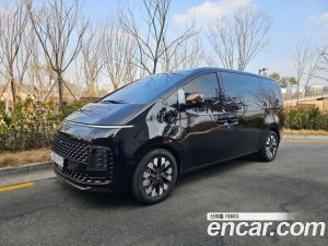 Hyundai Staria 4WD Lounge 9-Seater 2023 года из Южной Кореи