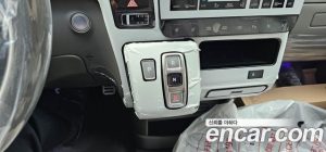 Hyundai Staria 4WD Lounge 9-Seater 2023 года из Южной Кореи