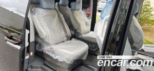 Hyundai Staria 4WD Lounge 9-Seater 2023 года из Южной Кореи