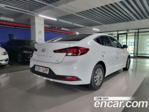 Hyundai AVANTE 1.6 2020 года из Южной Кореи