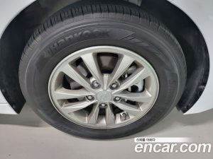 Hyundai AVANTE 1.6 2020 года из Южной Кореи