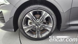 Kia K5 2.0 2020 года из Южной Кореи