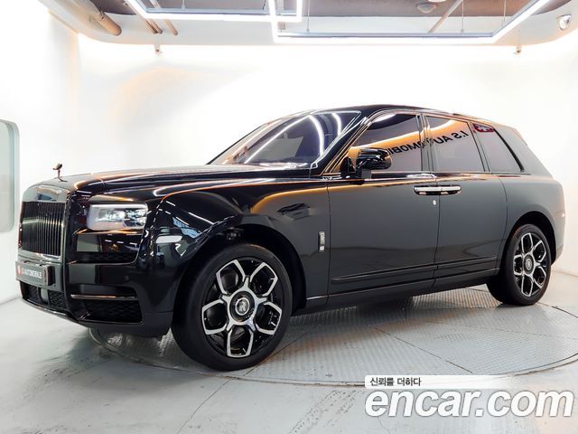 Rolls-Royce Cullinan 6.7 V12 Black Badge 2021 года из Кореи