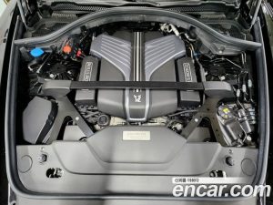 Rolls-Royce Cullinan 6.7 V12 Black Badge 2021 года из Южной Кореи