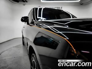 Rolls-Royce Cullinan 6.7 V12 Black Badge 2021 года из Южной Кореи