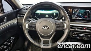 Kia K5 2.0 2020 года из Южной Кореи