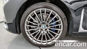 BMW 7-Series 740Li xDrive Design Pure Excellence 2020 года из Южной Кореи