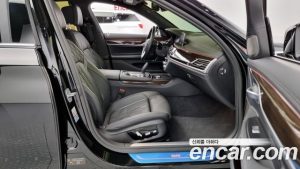 BMW 7-Series 740Li xDrive Design Pure Excellence 2020 года из Южной Кореи