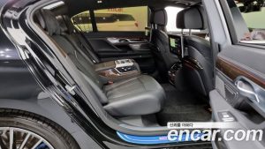 BMW 7-Series 740Li xDrive Design Pure Excellence 2020 года из Южной Кореи