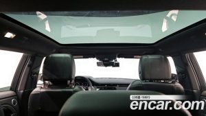 Land Rover Range Rover Evoque D180 R-Dynamic SE 2020 года из Южной Кореи