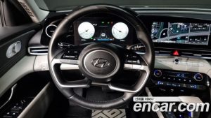 Hyundai AVANTE Inspiration 2021 года из Южной Кореи