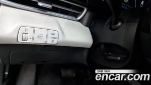 Hyundai AVANTE Inspiration 2021 года из Южной Кореи