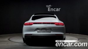 Porsche Panamera 3.0 AWD 2020 года из Южной Кореи