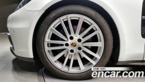 Porsche Panamera 3.0 AWD 2020 года из Южной Кореи