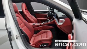Porsche Panamera 3.0 AWD 2020 года из Южной Кореи