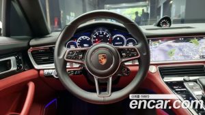 Porsche Panamera 3.0 AWD 2020 года из Южной Кореи