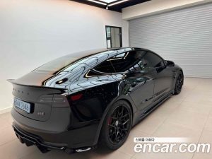 Tesla Model 3 Performance 2020 года из Южной Кореи