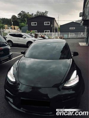 Tesla Model 3 Performance 2020 года из Южной Кореи