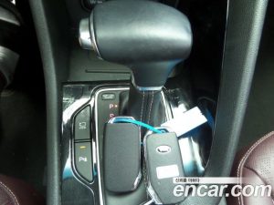 Kia Niro 1.6 HEV 2020 года из Южной Кореи