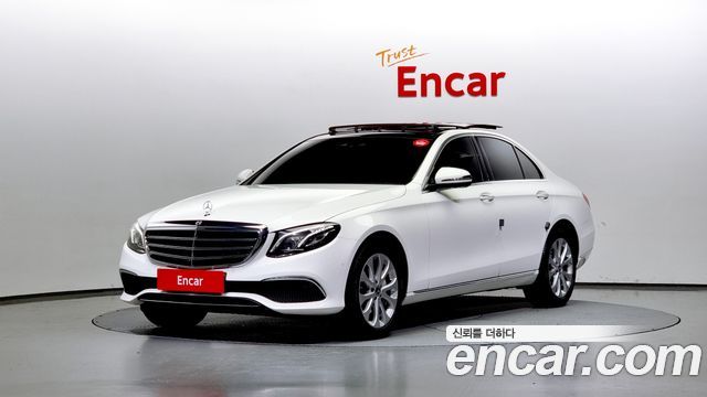 Mercedes-Benz E-Class E300 4MATIC Exclusive 2019 года из Кореи
