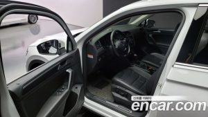 Volkswagen Tiguan 2.0 TDI Prestige 2020 года из Южной Кореи