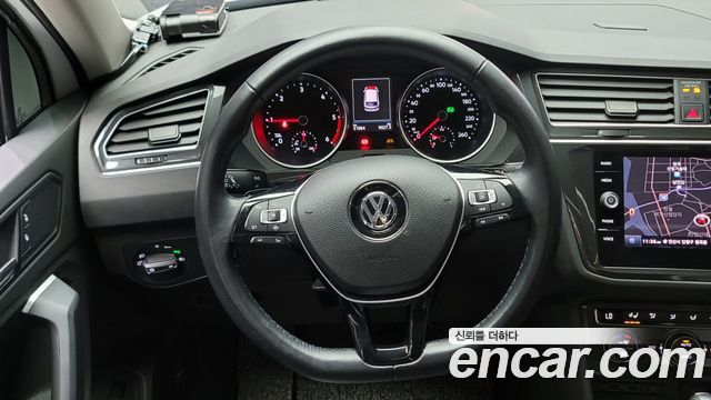 35860759_017.jpg Volkswagen Tiguan 2.0 TDI Prestige 2020 года из Южной Кореи