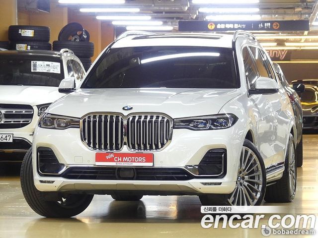 BMW X7 xDrive 40i Design Pure Excellence 7-Seater 2021 года из Кореи