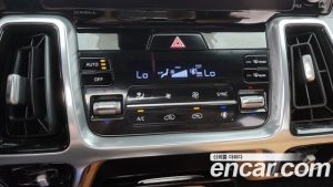 Kia Sorento Дизель 2.2 2WD 2021 года из Южной Кореи