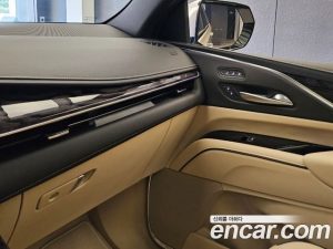 Cadillac Escalade 6.2 ESV 2024 года из Южной Кореи